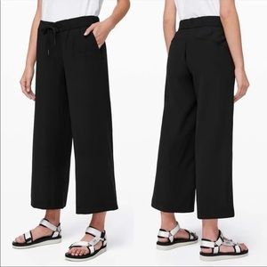 Lululemon On the Fly Wide-Leg 7/8 Pant
*Woven Black (style: W5BQPS)